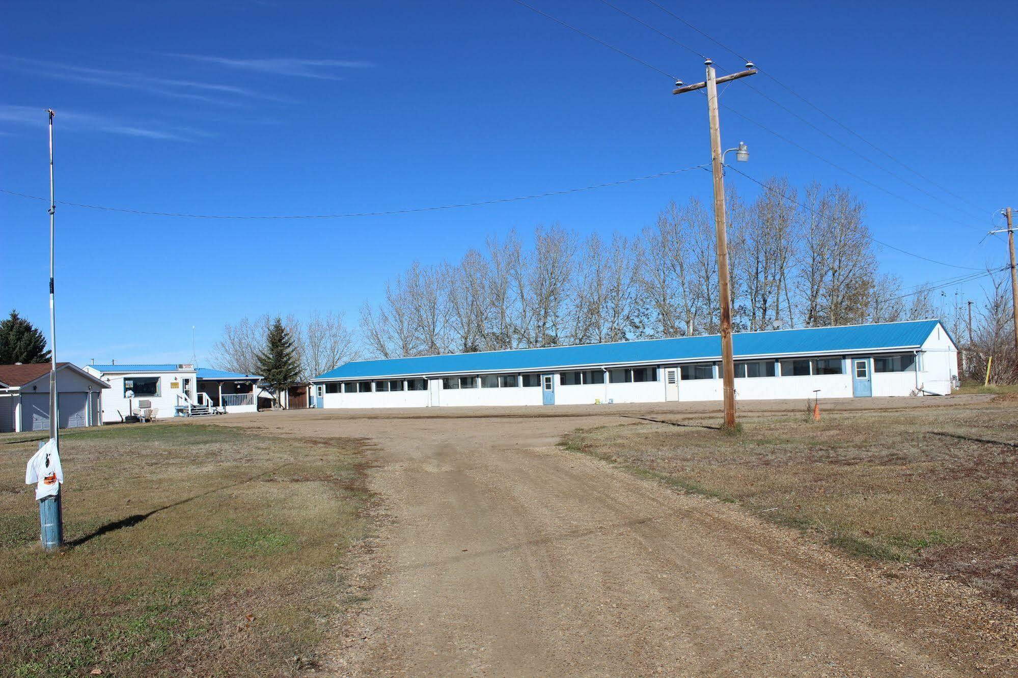 Raval Paradise Motel And Rv Park Youngstown Exterior photo